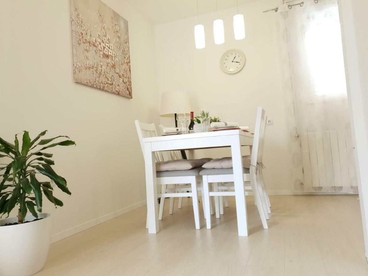 Apartments And Rooms Marija هفار المظهر الخارجي الصورة